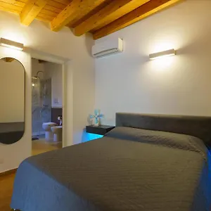 Affittacamere Maquedino & Terrace - Cozy Loft, Palermo